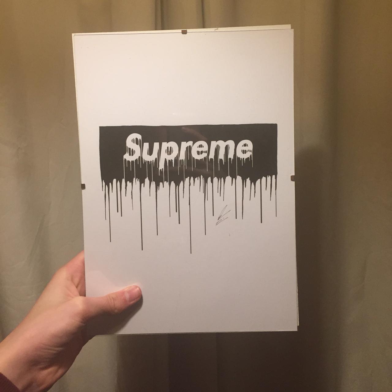 Supreme dripping outlet logo