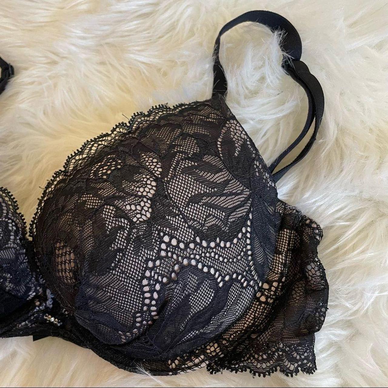 Victorias Secret Black Lace Bra 32d Lightly Depop