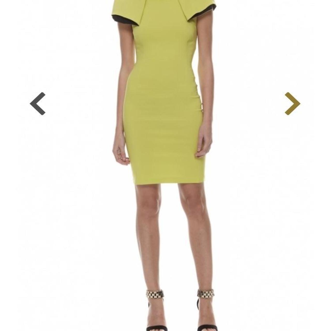 Vesper Women's Green Dress Depop