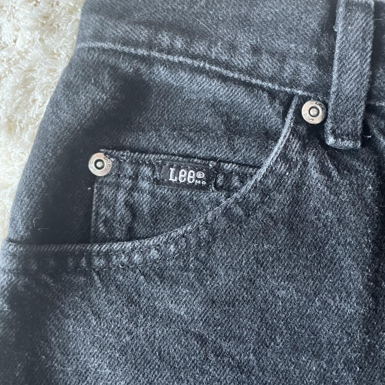 Vintage Lee jeans. Love them however they’re just... - Depop