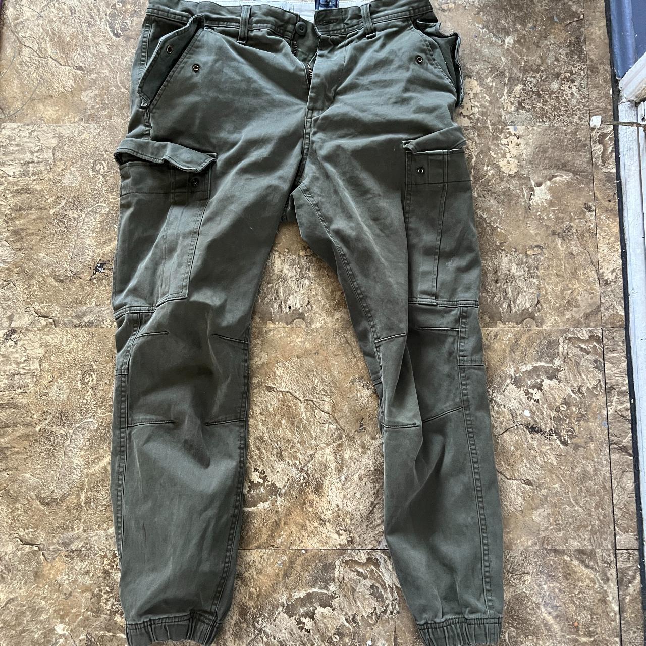 Green H&M Cargo Pants with scrunched button. (Small... Depop