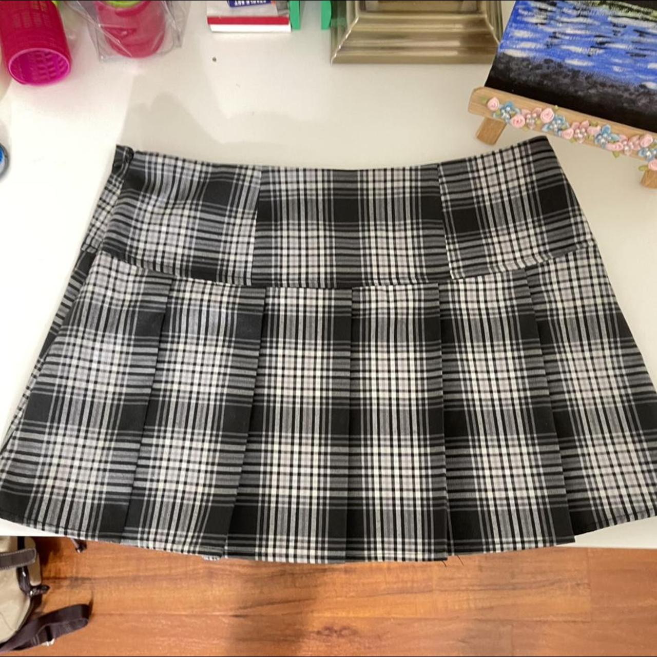 Y2k Plaid Pleated Mini Skirt Ps: this skirt is so... - Depop