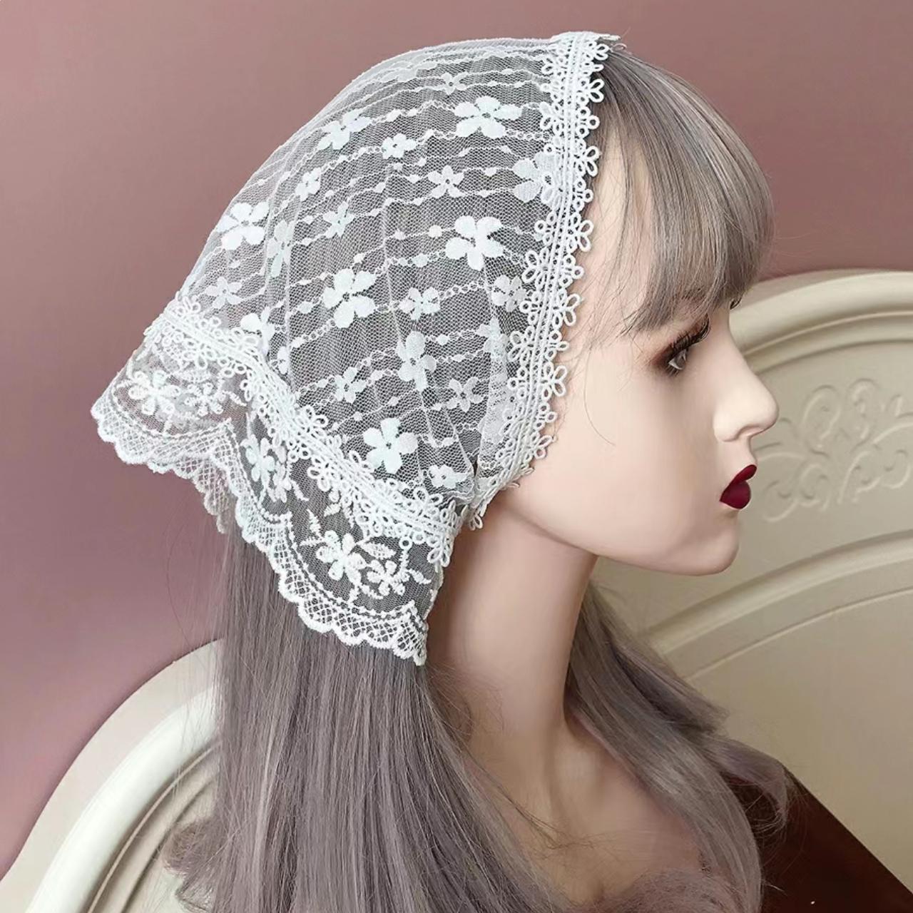 depop.com | Lace triangle headscarf