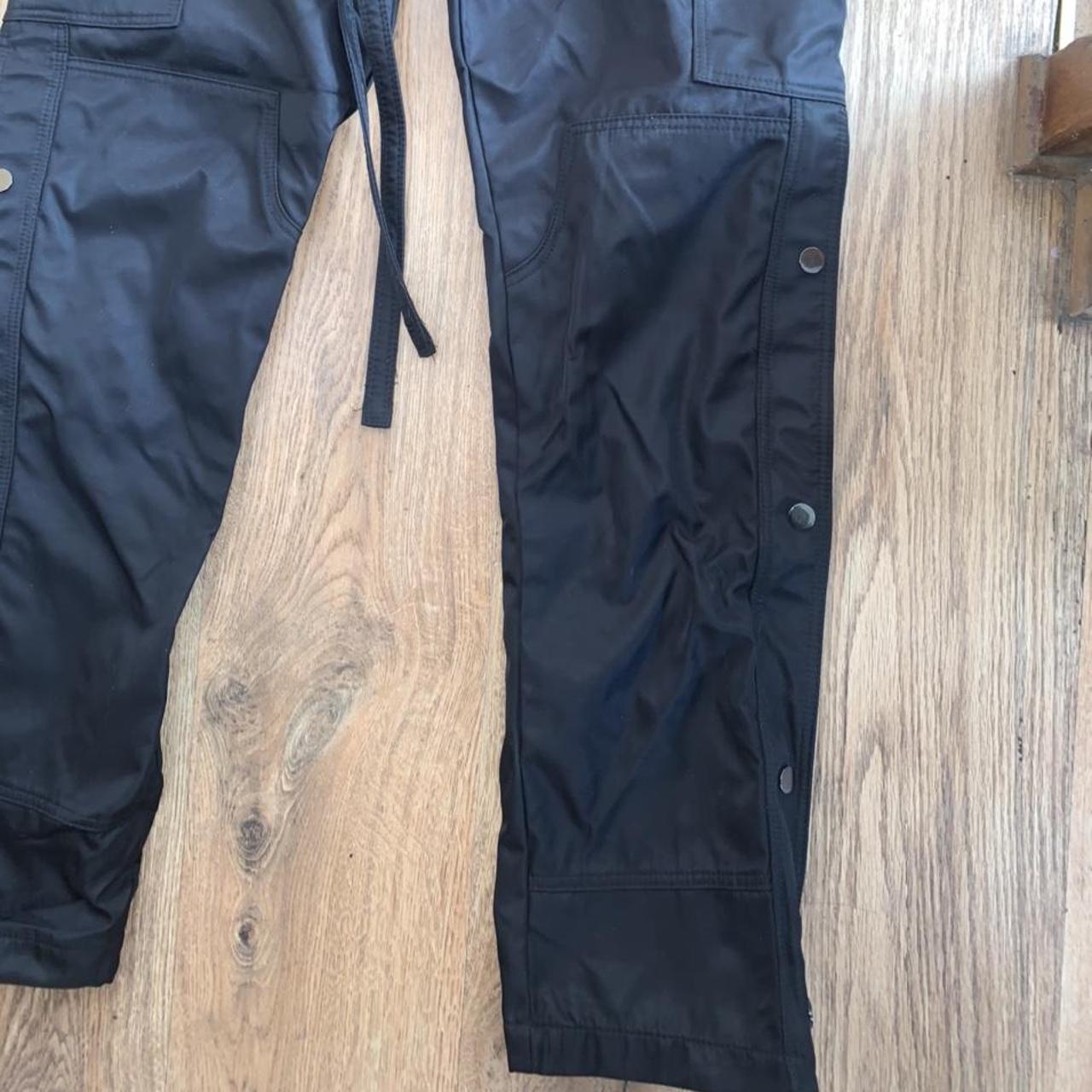 snap zipper cargo pants