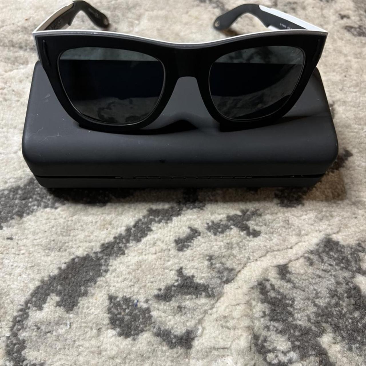 GIVENCHY SUNGLASSES - Depop