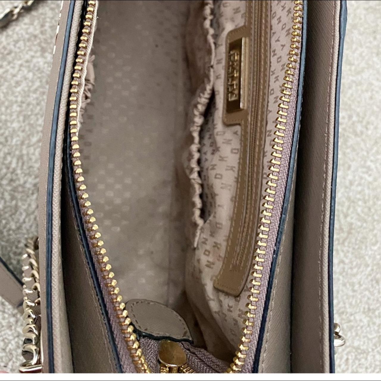 DKNY Bryant Medium Leather Tote Bag Very good... Depop