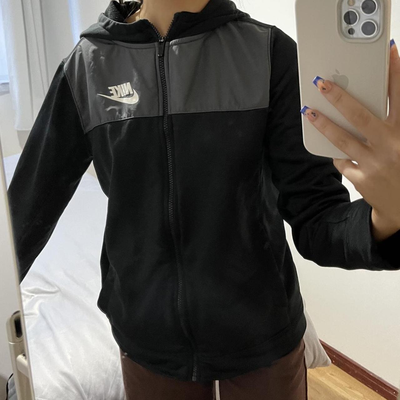 zip up black nike jacket