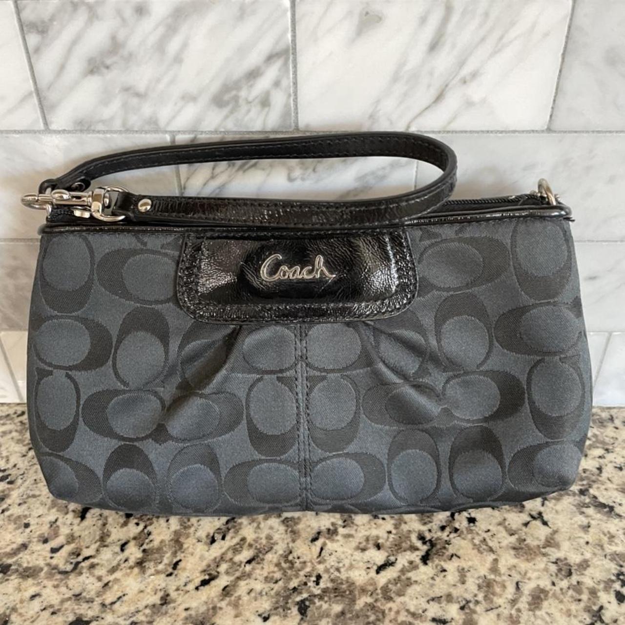 Coach Women's Black Bag | Depop