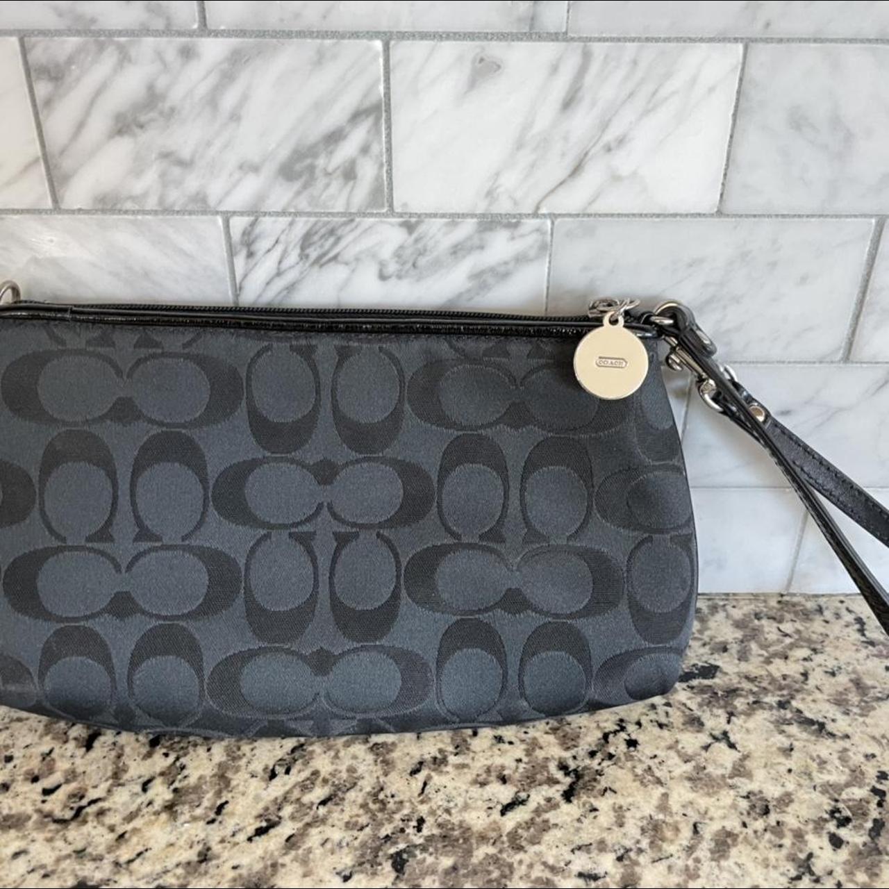 VINTAGE COACH WRISTLET ✨ Minor staining on the white - Depop