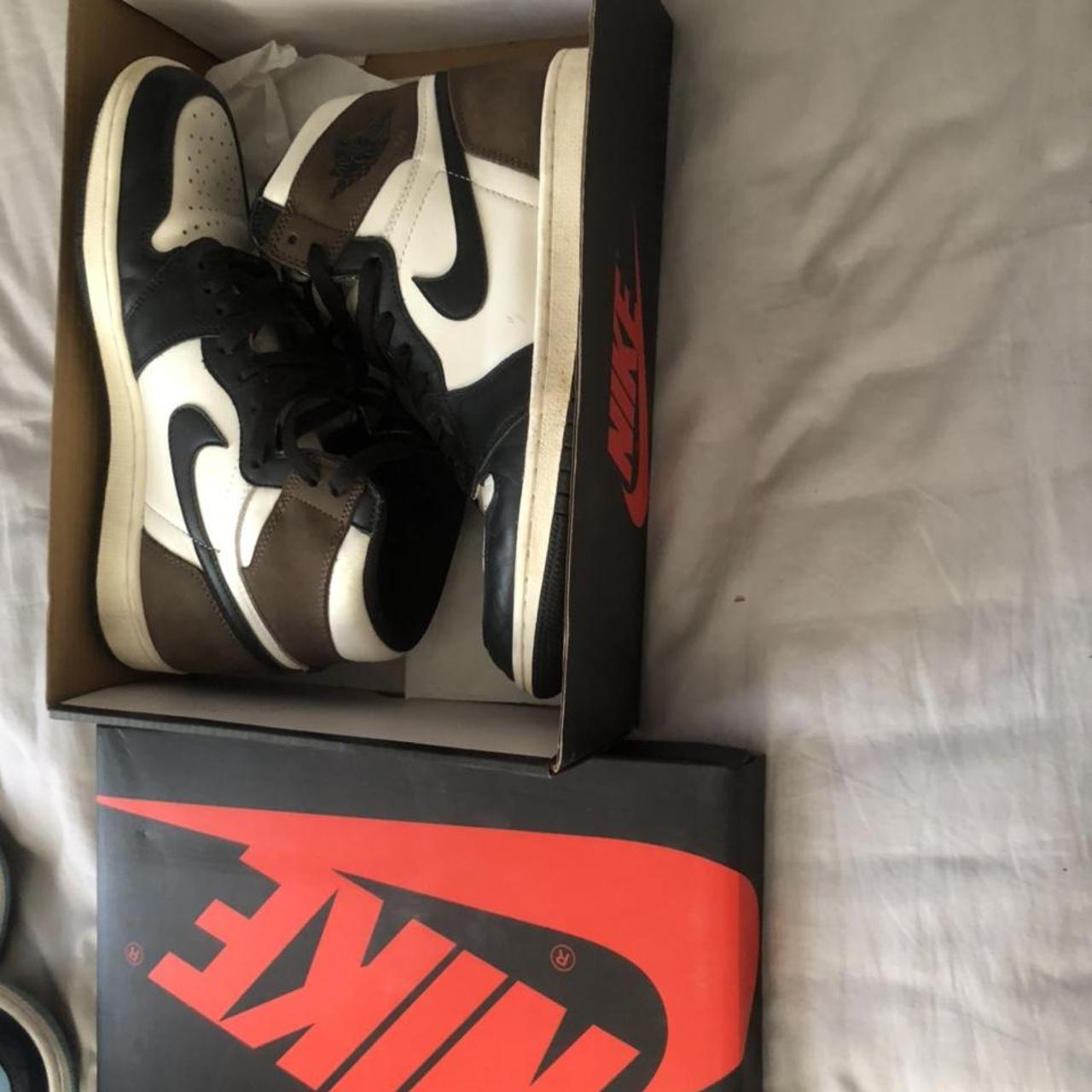 kyrie white flytrap