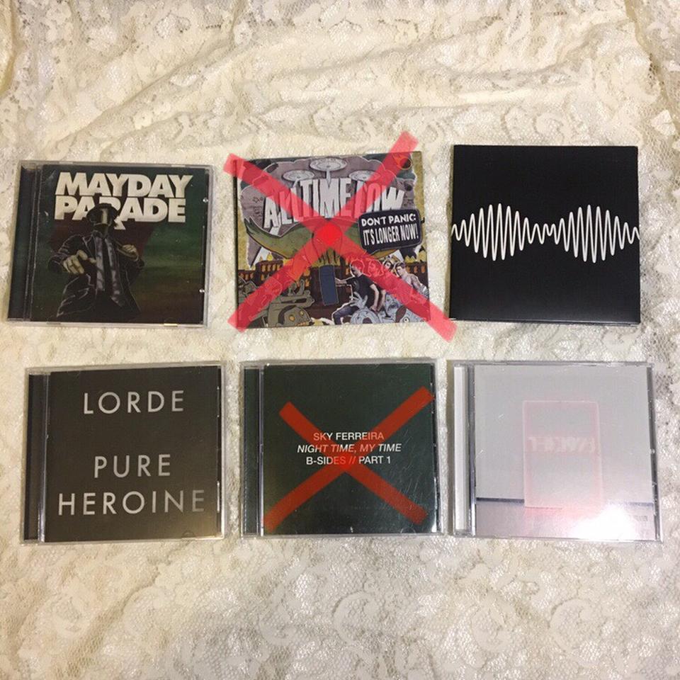 selling CDS 20 off bundles if you purchase another Depop