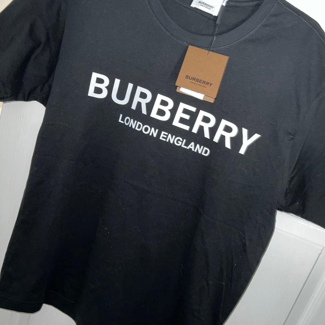 Burberry Men's White and Black T-shirt | Depop