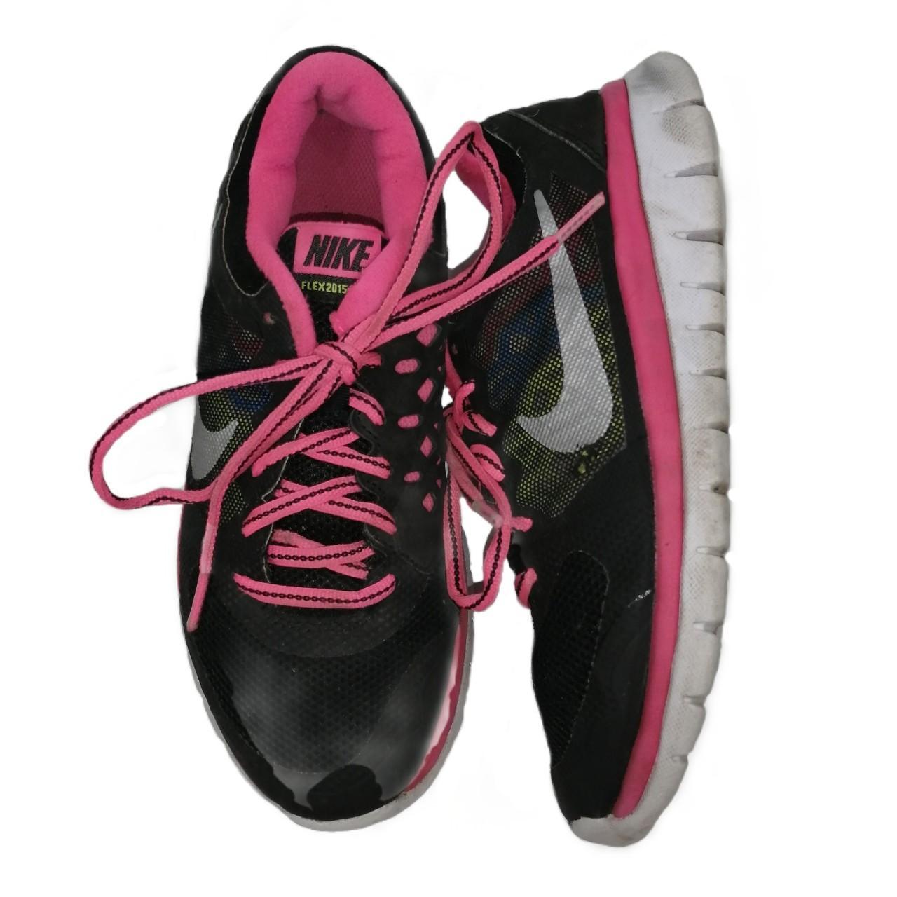 womens black and pink nike trainers