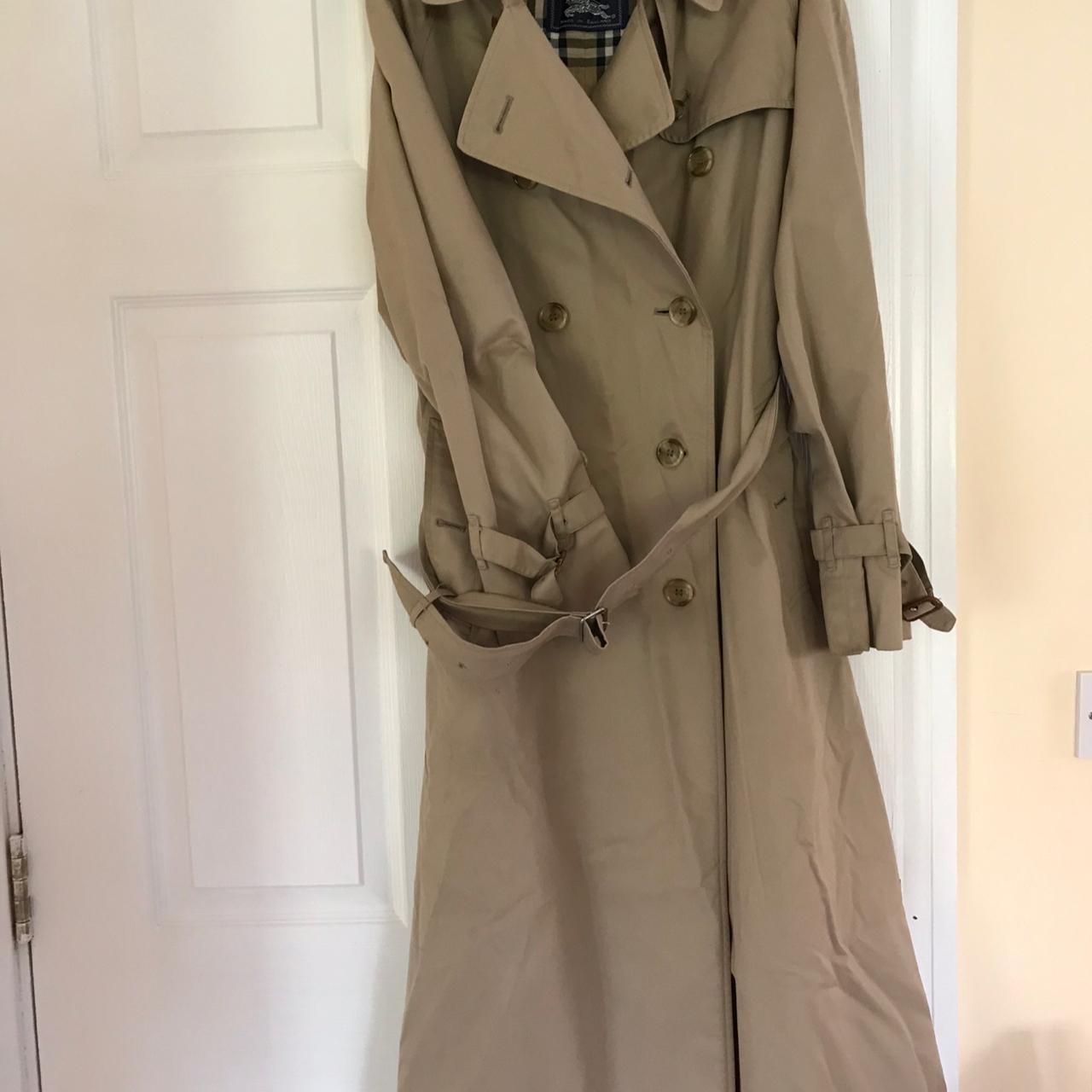 Burberry trench outlet coat depop