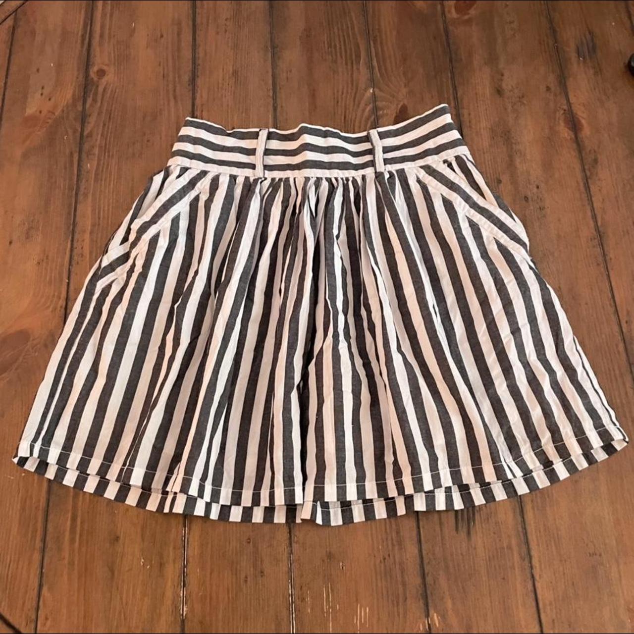 Forever 21 Striped Skater Skirt. Junior’s Size XS.... - Depop