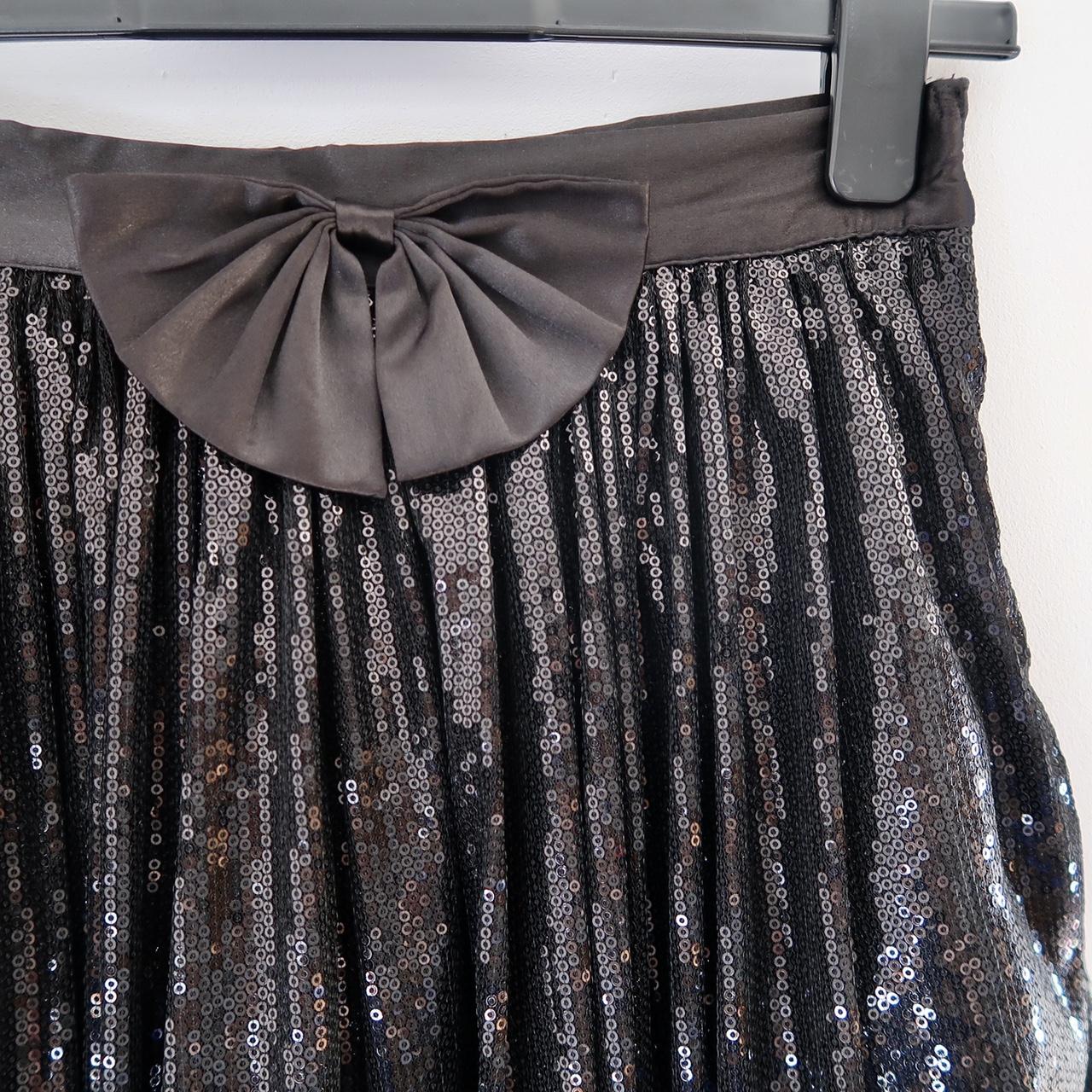 Lipsy silver pleated outlet skirt