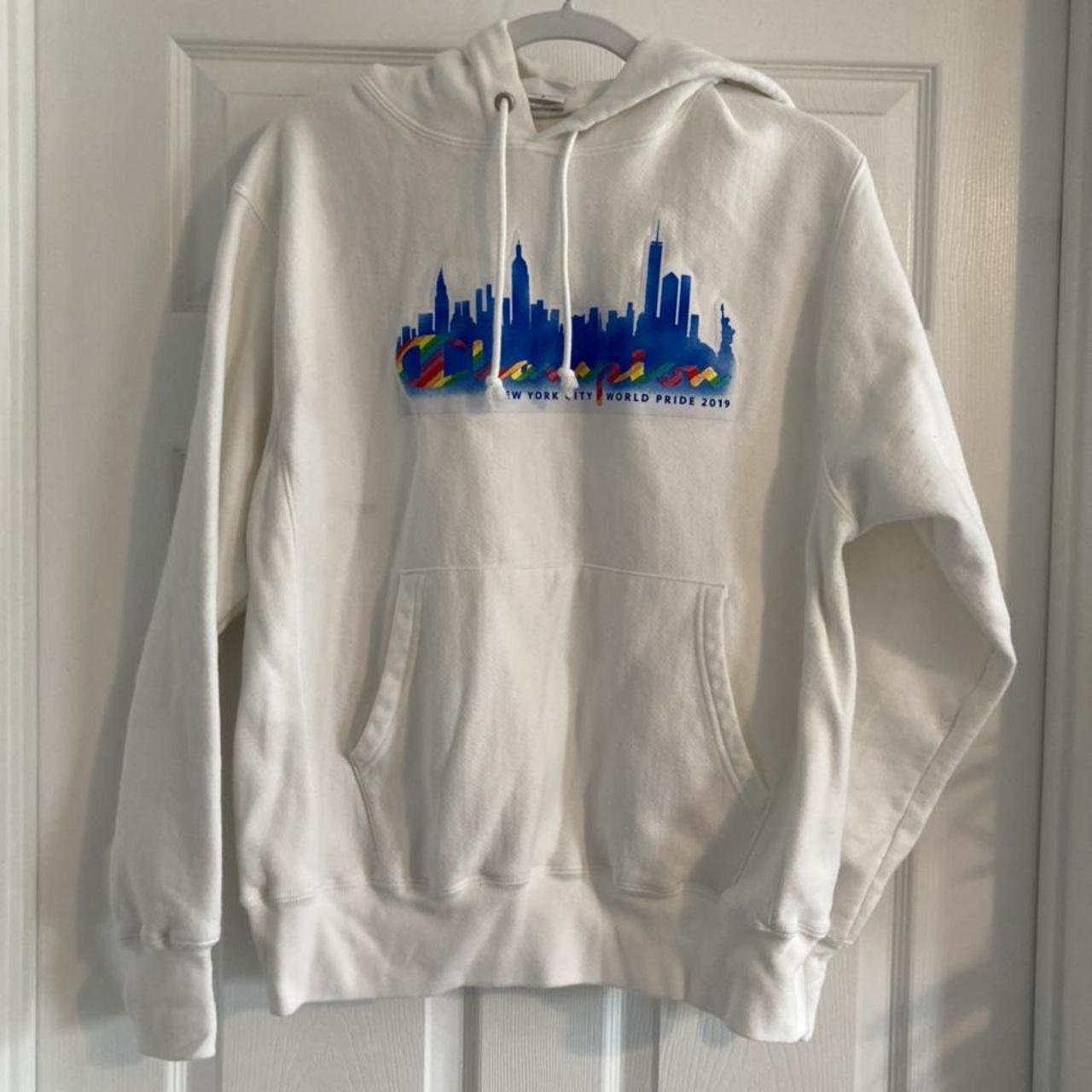 Size cheapest XL - Champion Reverse Weave “NYC” Hoodie - Rare