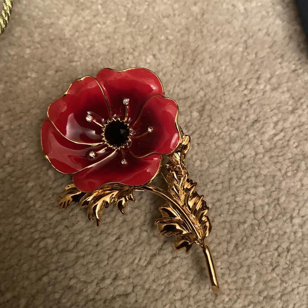 Beaverbrooks poppy brooch Depop