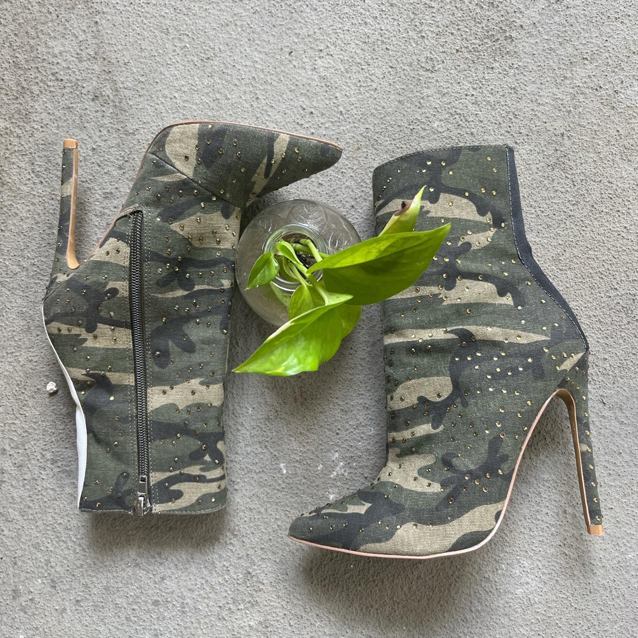 Steve madden 2025 camo boots