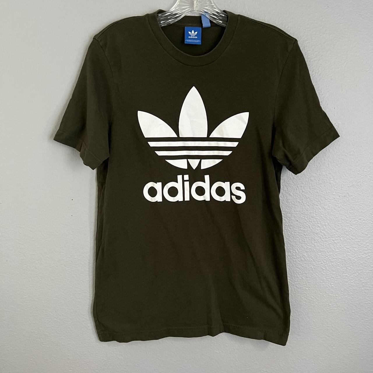 Adidas originals Mens army green tshirt. Size s