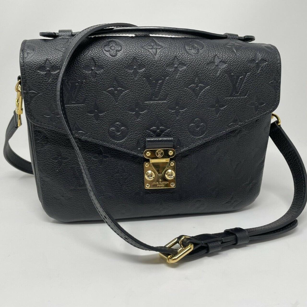 Authentic Louis Vuitton Pochette M41487 Black - Depop