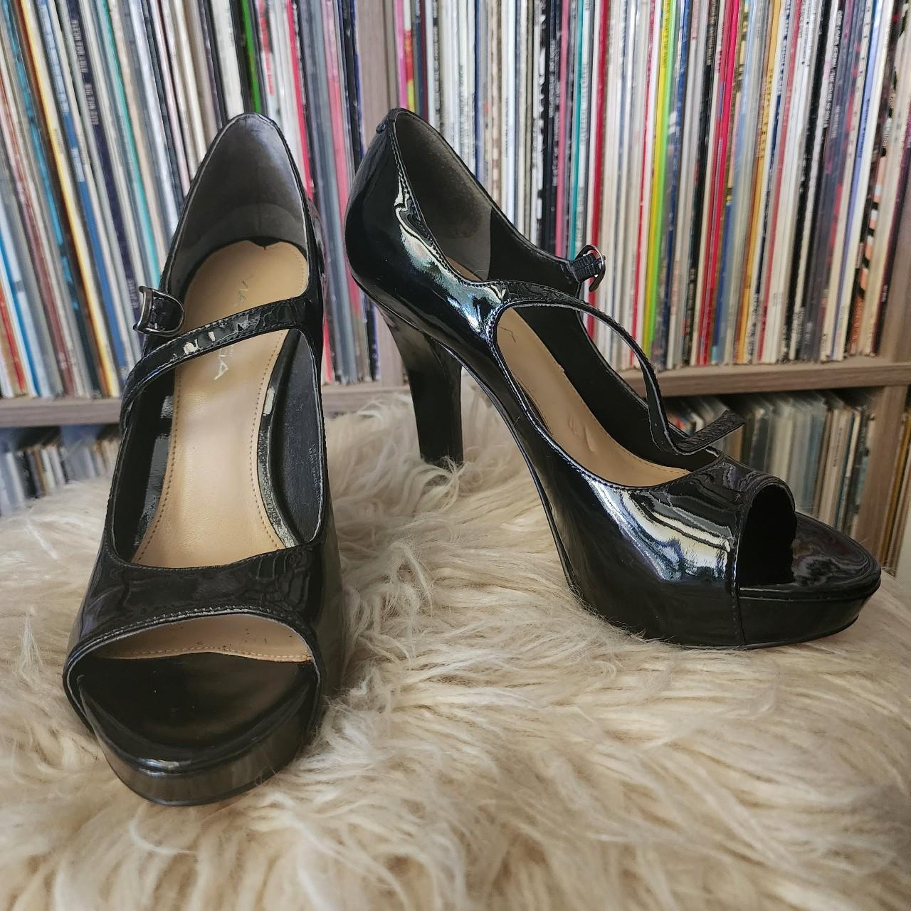 via spiga peep toe pumps