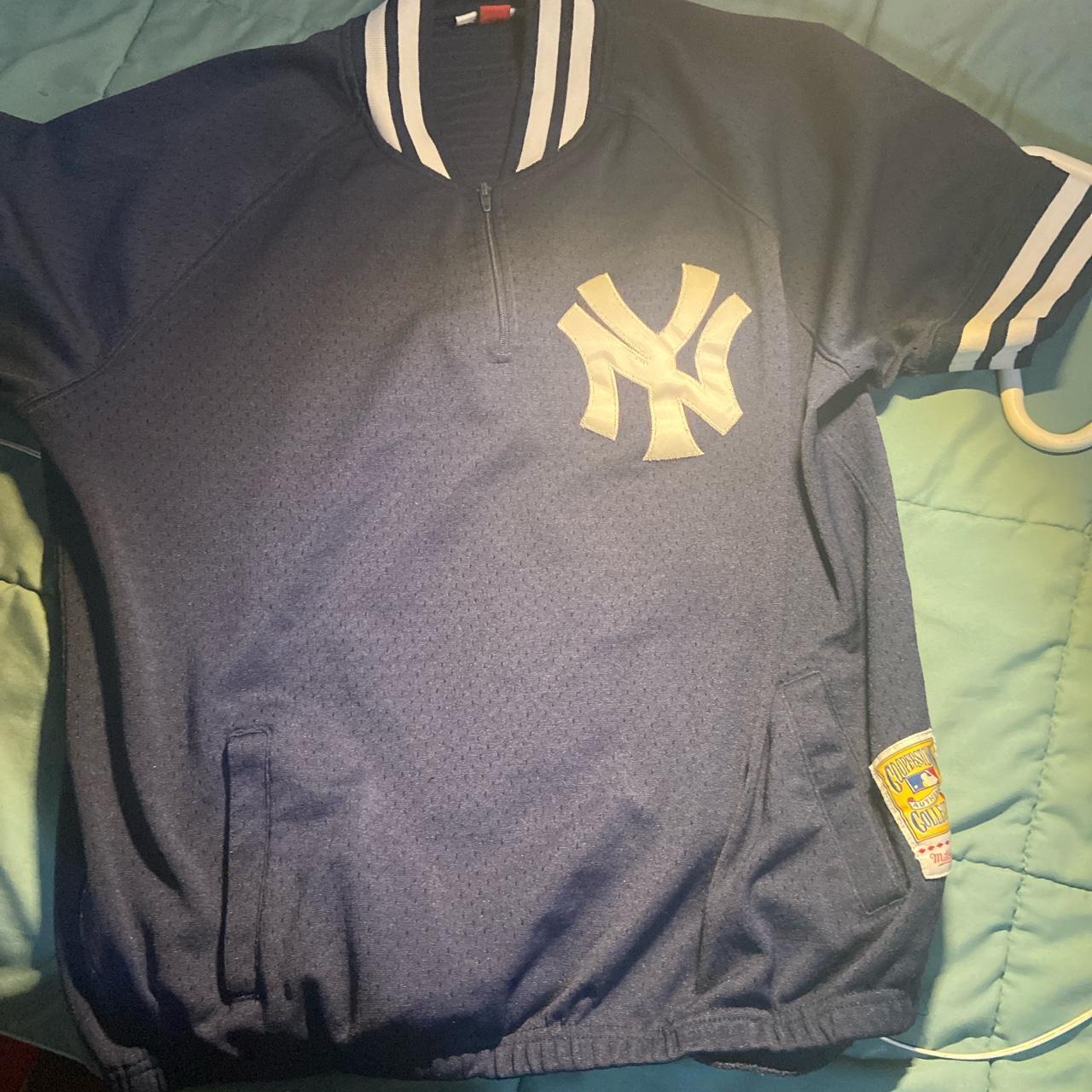 Mitchell and ness yankees Jersey Has pockets on - Depop