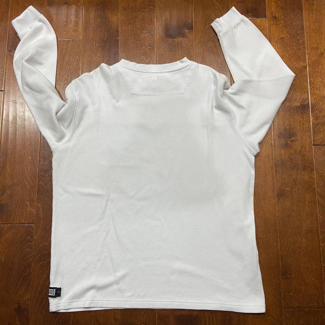Coogi Men's White and Red Jumper (4)
