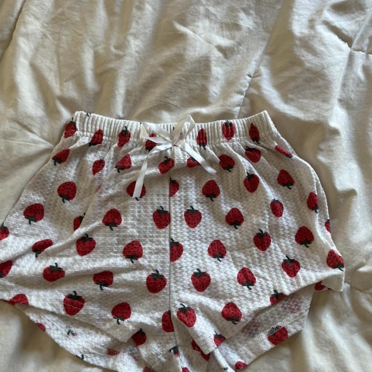 ghd Women's Red and White Shorts