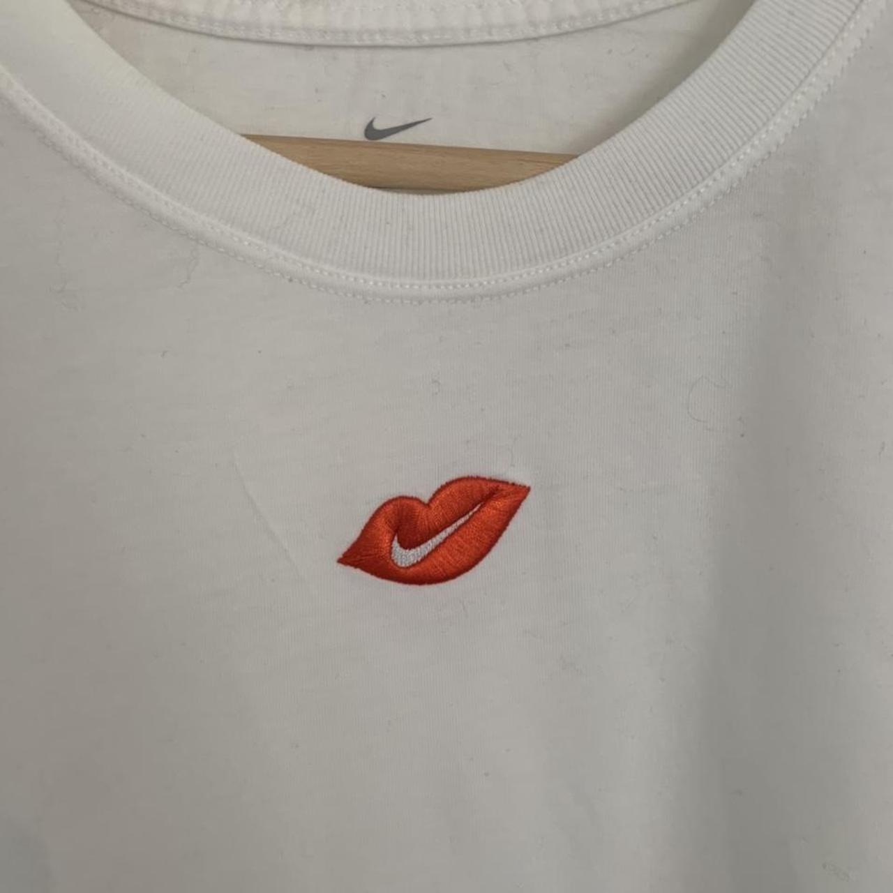 nike lips t shirt