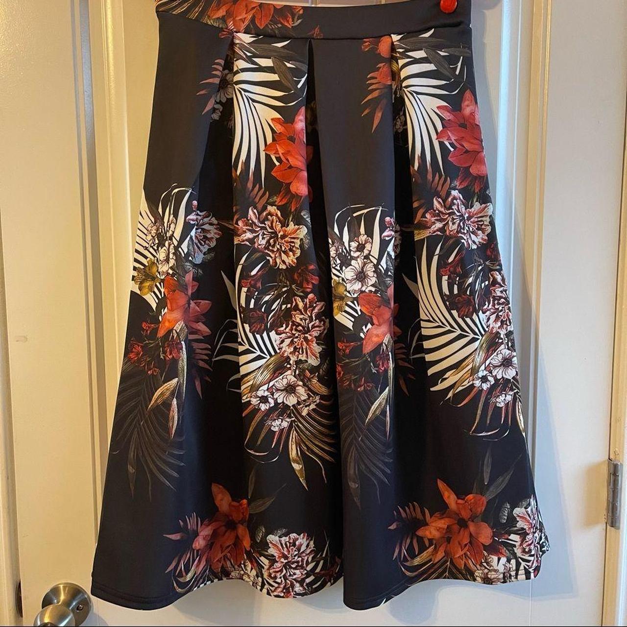 Product Image 1 - Boohoo Black Floral Full Skater