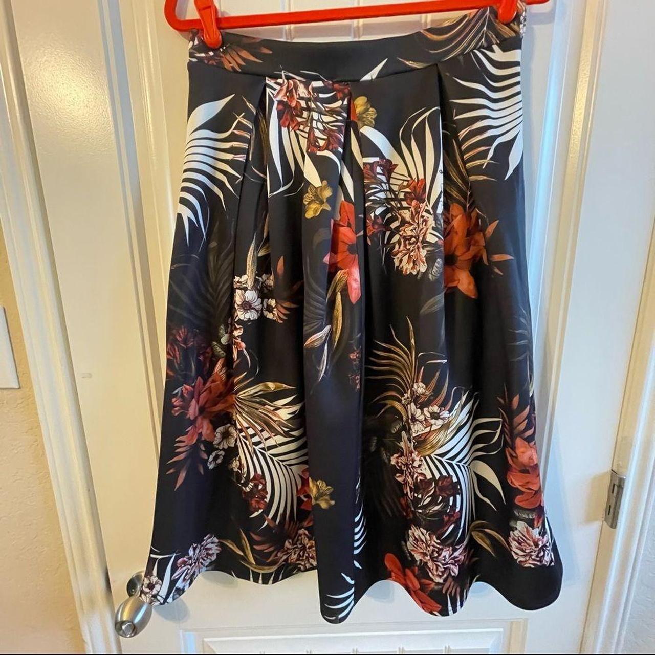 Product Image 3 - Boohoo Black Floral Full Skater