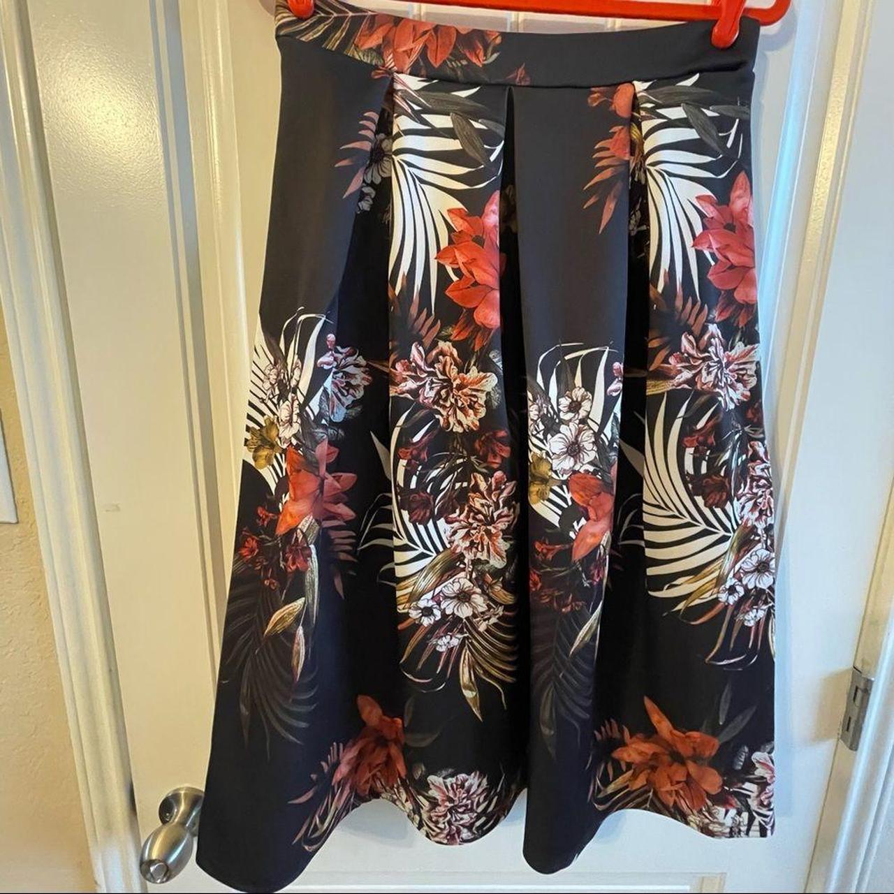 Product Image 2 - Boohoo Black Floral Full Skater