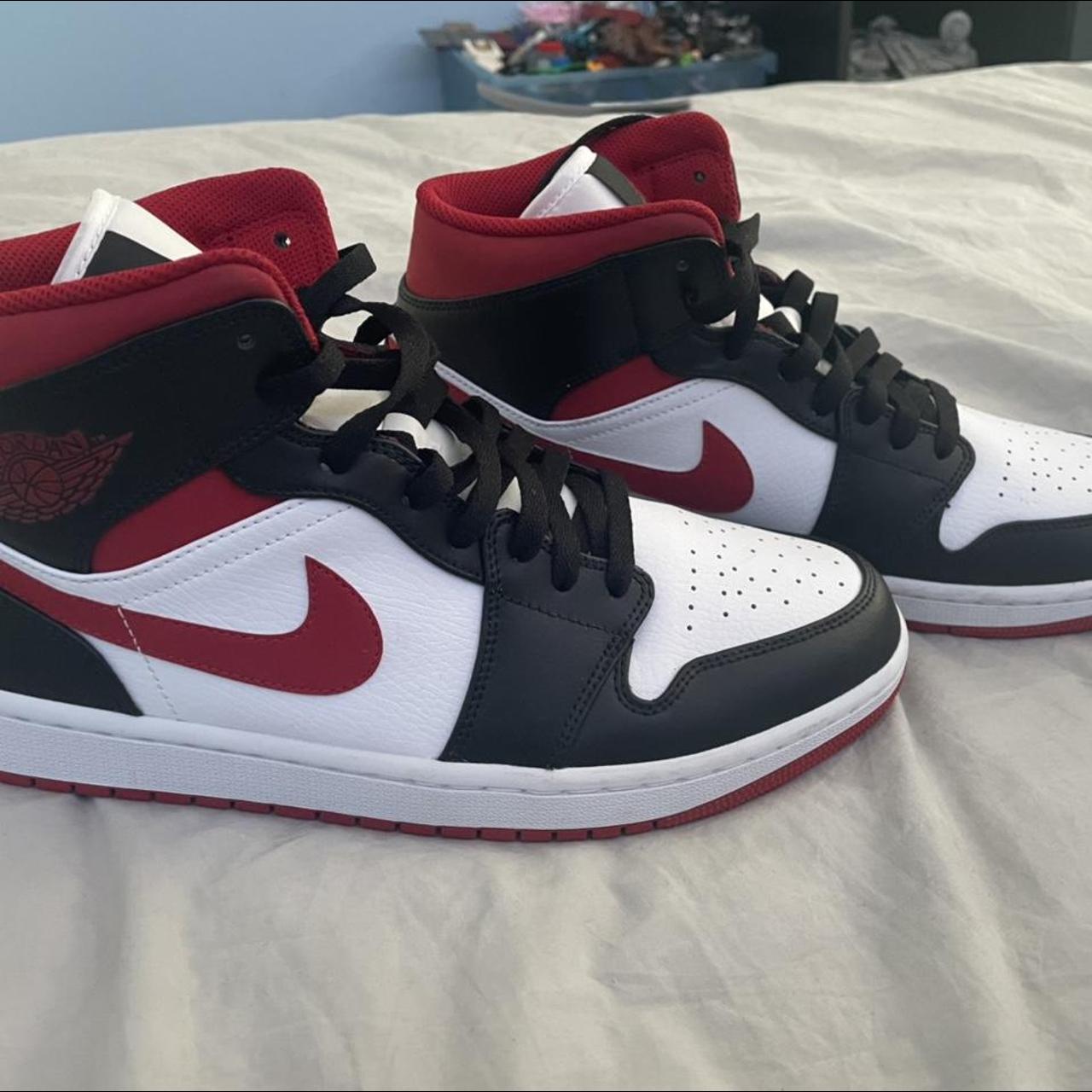 jordan 1 mid uk 5