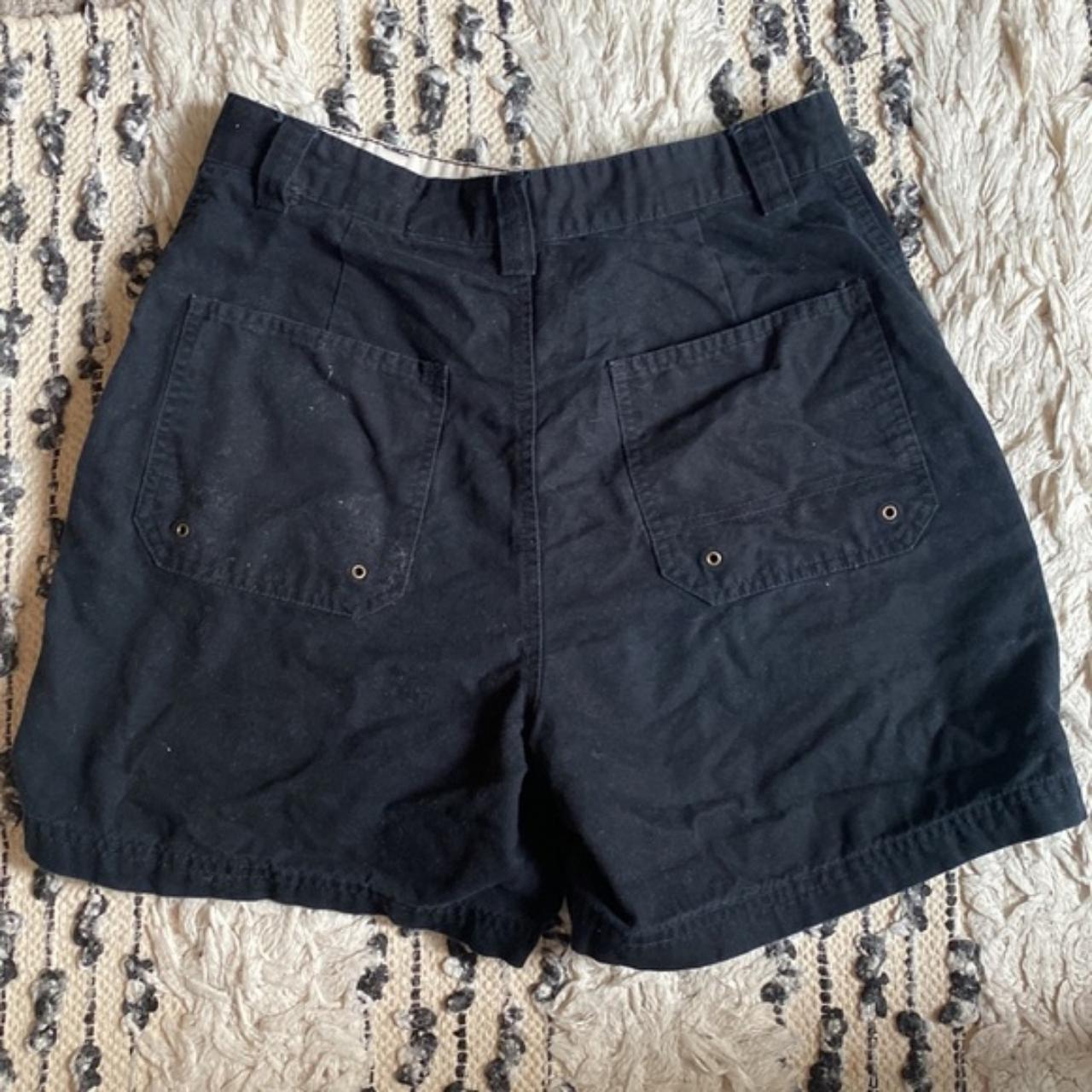 St. John's Bay Women's Navy Shorts | Depop