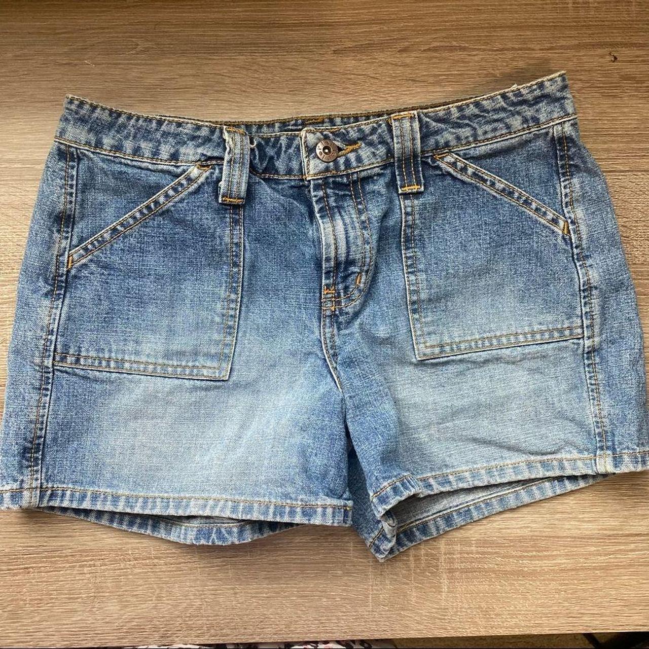 Vintage Lei denim shorts Not sure why it says size... - Depop