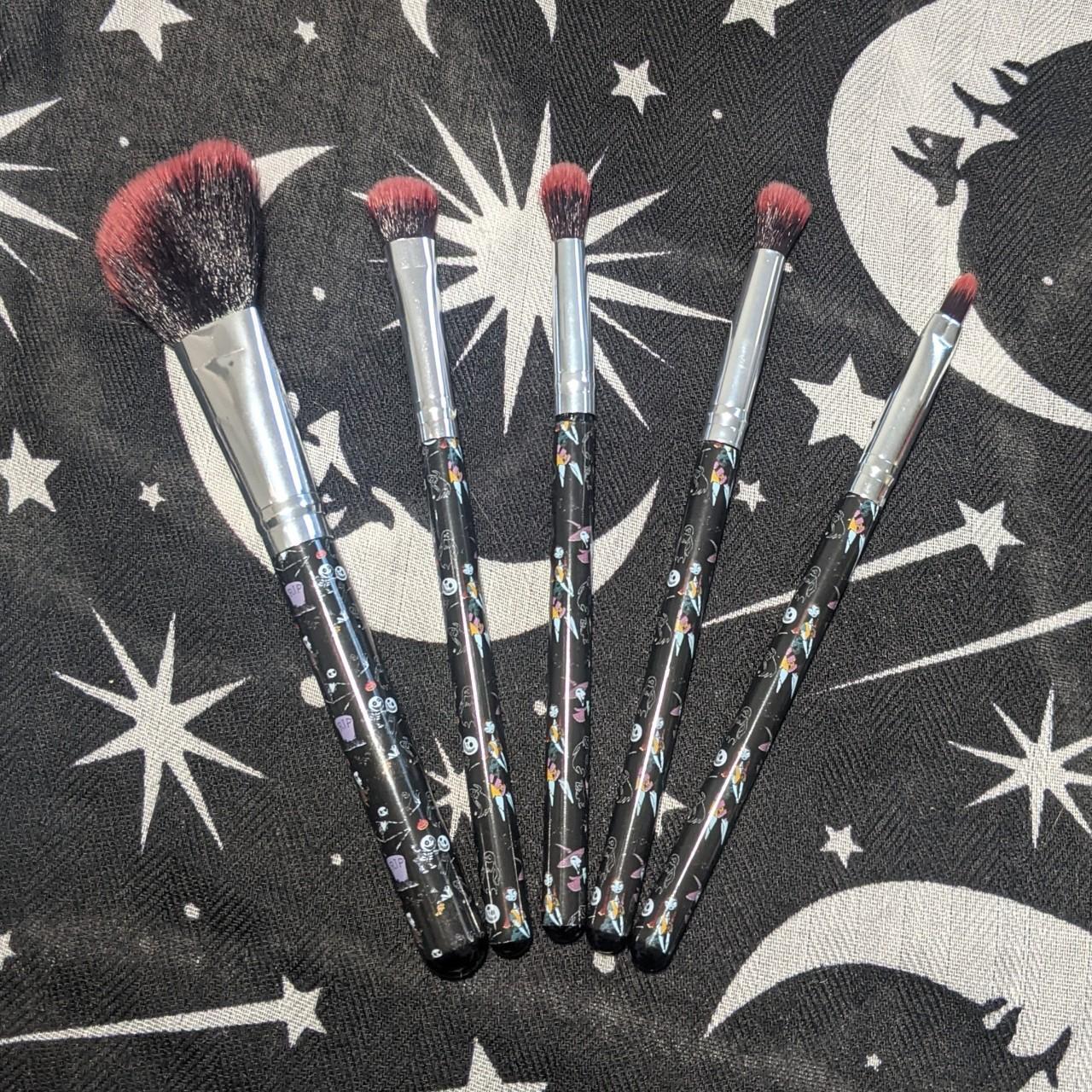 🕸️Oogie Boogie Makeup Brush Set & Holder🕸️ Complete... Depop