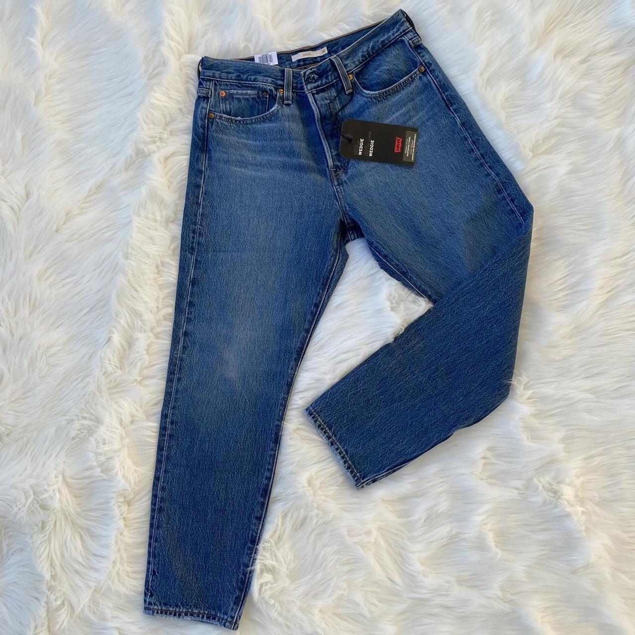 Levi's premium shop wedgie jeans