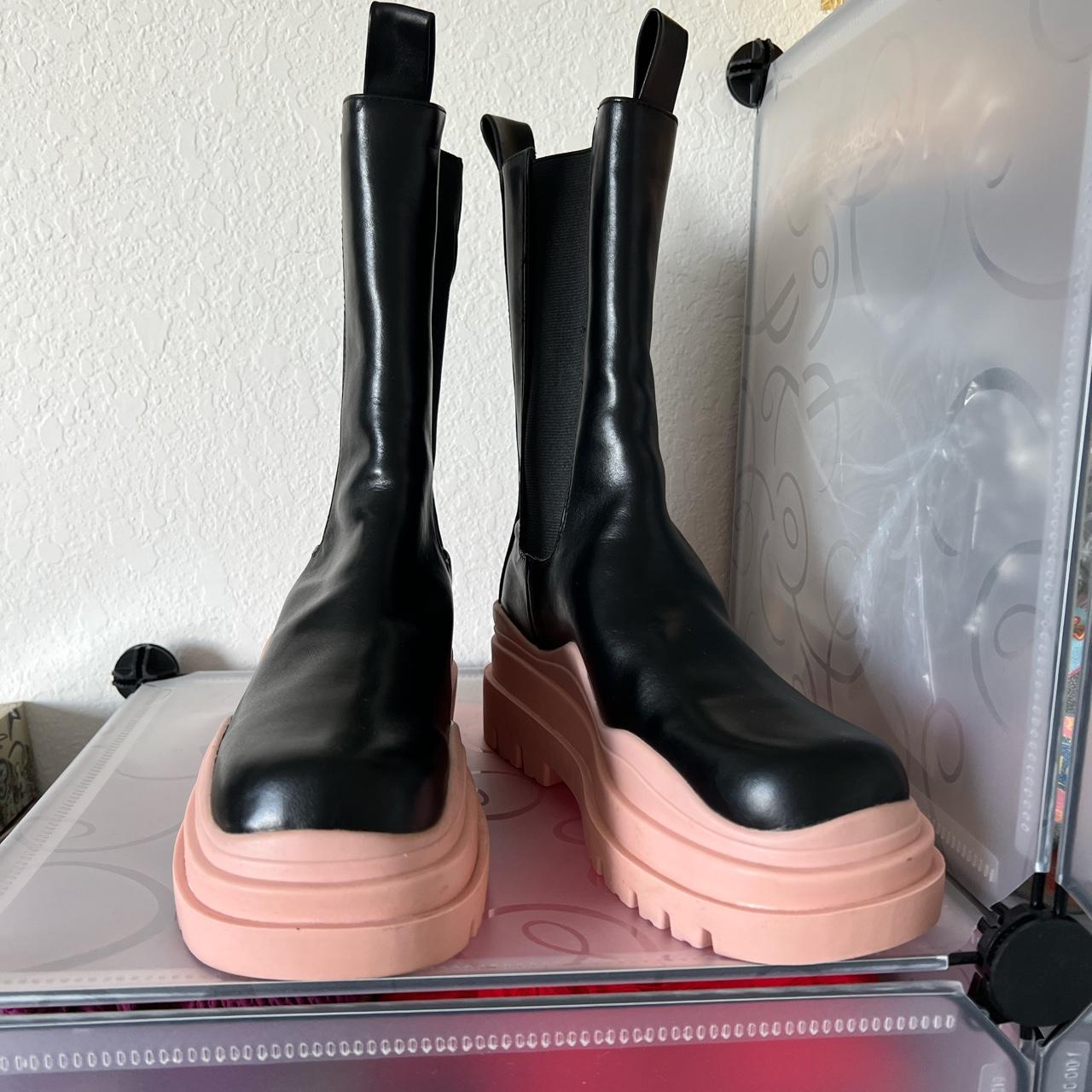 Product Image 2 - Chunky sole boots pink, very