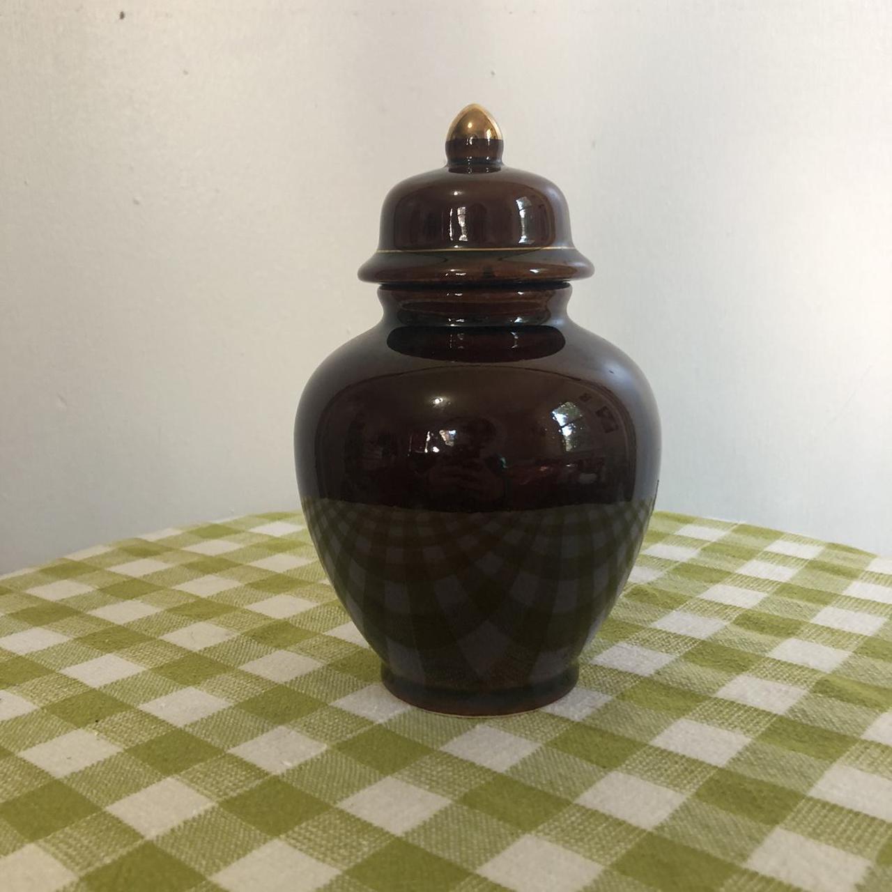 Japanese small vase with lid. In good condition.... Depop