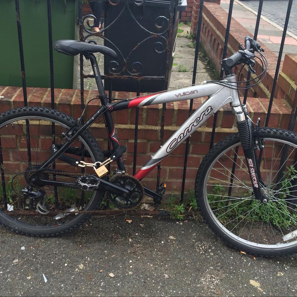 Silver carrera best sale mountain bike