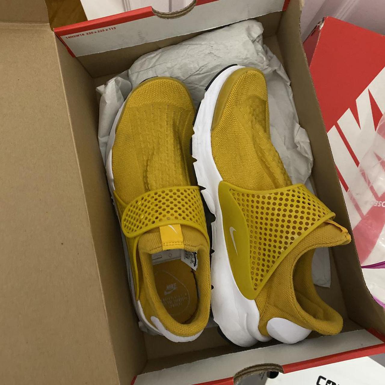 yellow sock darts