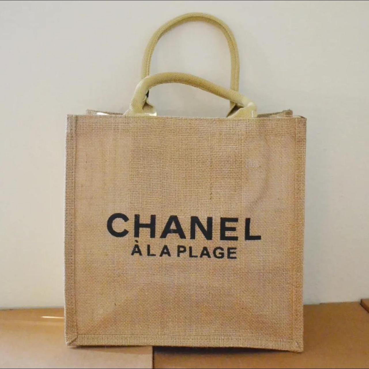 Chanel tote-bag - Depop