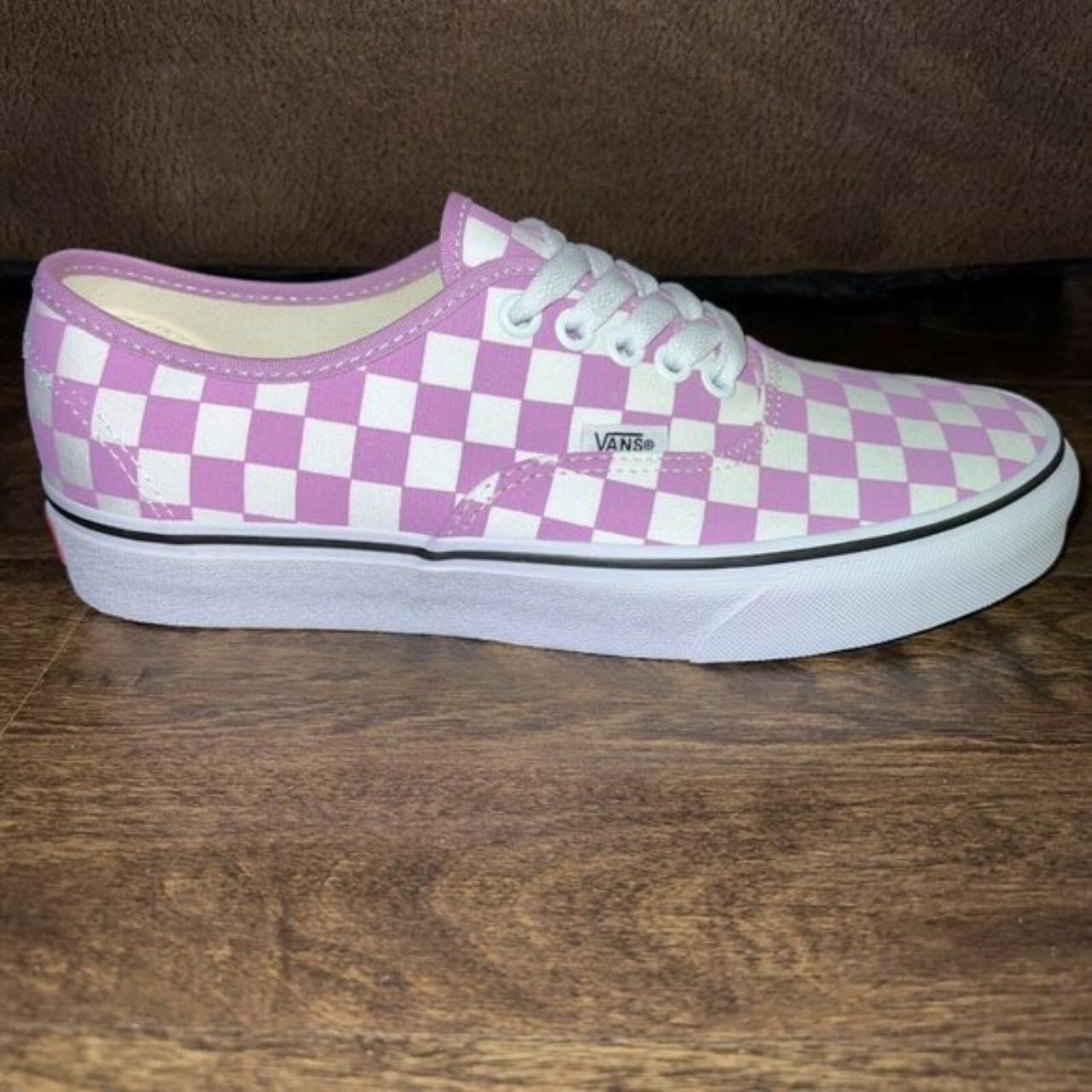 Womens pink hot sale checkered vans