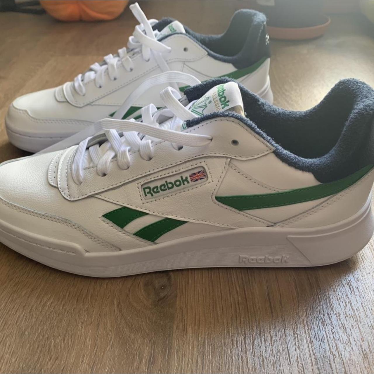 8.5 CLASSIC vintage REEBOK trainers brand new just... - Depop