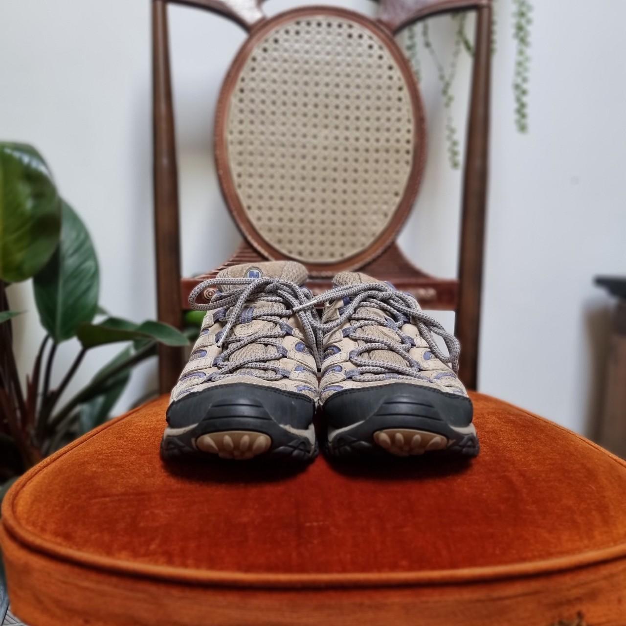 merrell girls hiking shoes
