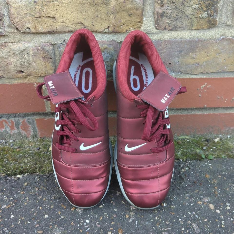 nike total noventa
