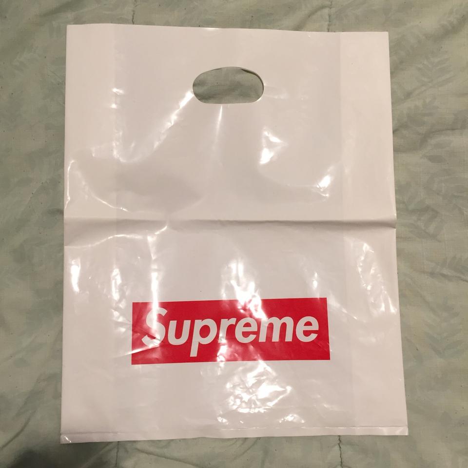 Plastic bag outlet supreme