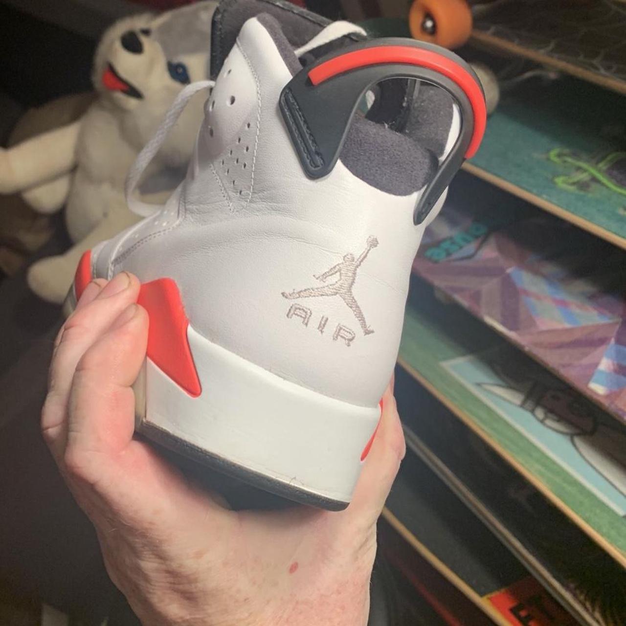 michael jordan red and white shoes