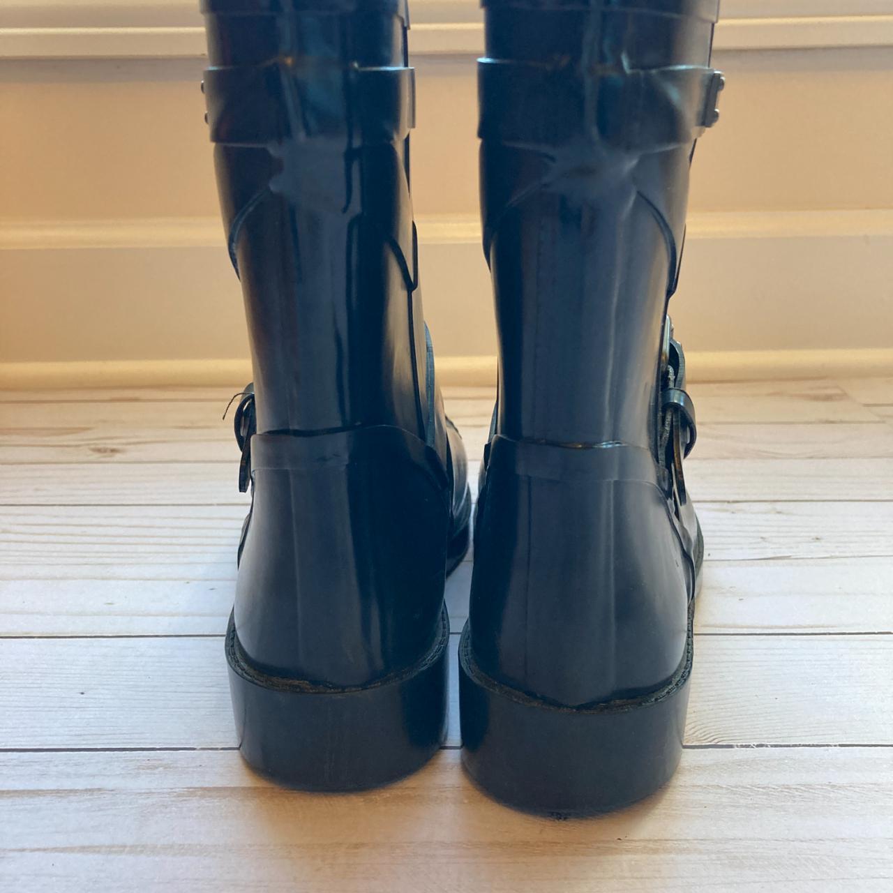 Women's Blue and Navy Boots (2)